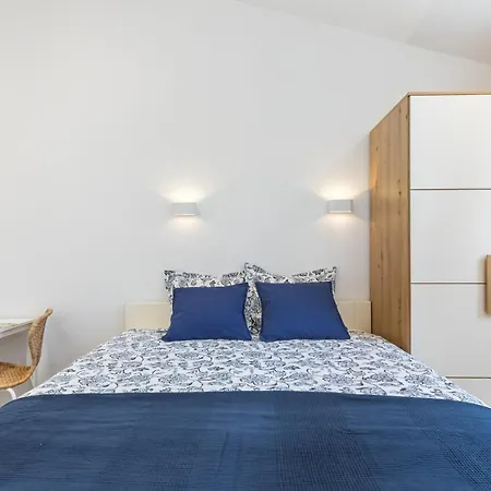 Luxury Silvana With Beautiful Garden