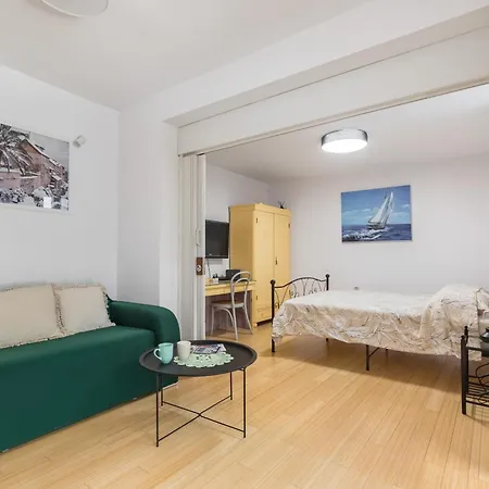 Luxury Silvana With Beautiful Garden Casa de hóspedes Split