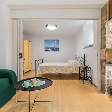 Casa de hóspedes Luxury Silvana With Beautiful Garden Split