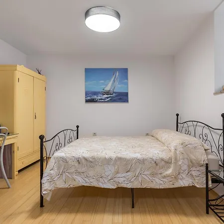 Luxury Silvana With Beautiful Garden 3* Split